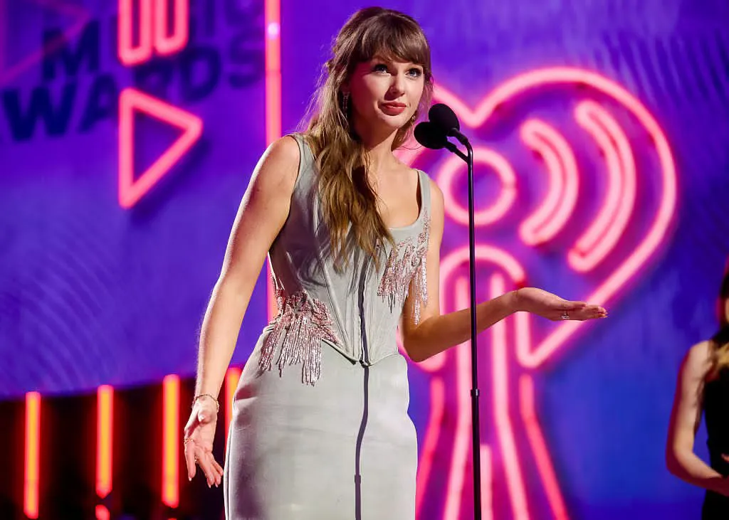 Taylor Swift busca blindar su identidad ante la IA al registrar su voz e imagen como marca