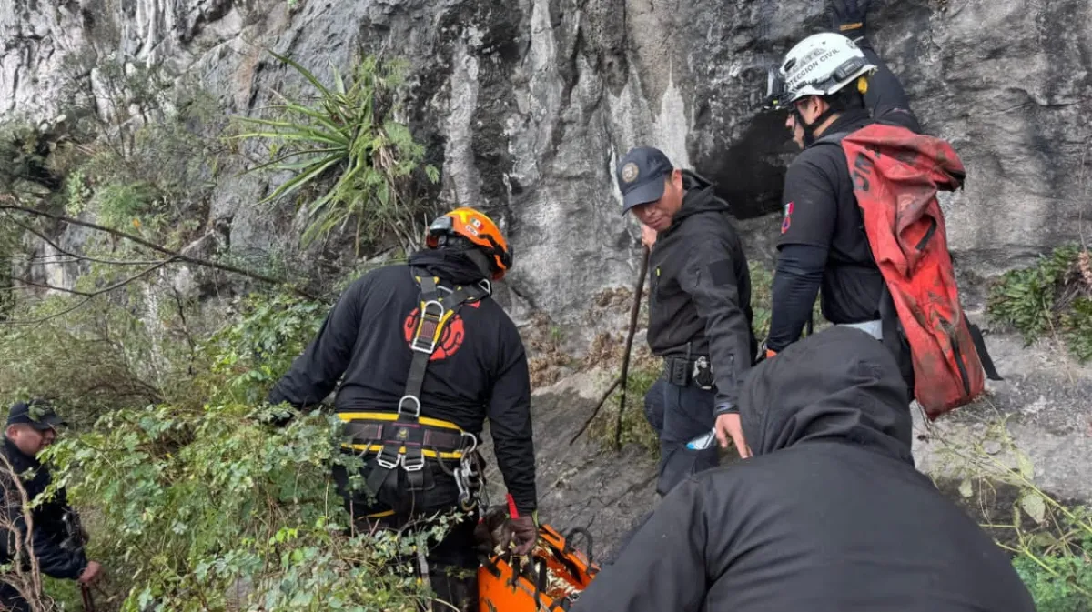 Operativo de rescate salva a excursionista lesionado en el Cerro del Topo Chico