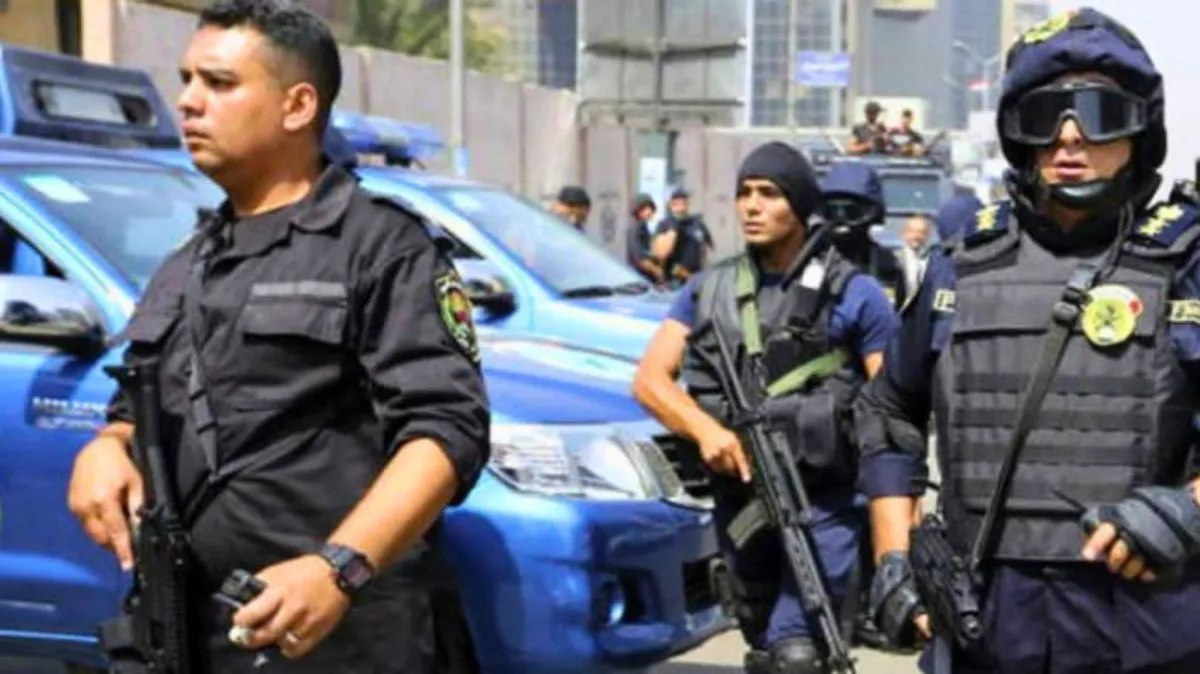 Detienen en Egipto a mujer disfrazada de bruja por buscar fama en redes