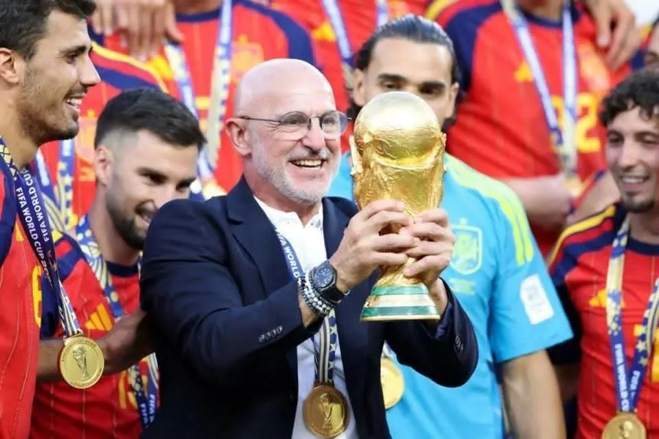 “Juntos somos más fuertes”: Luis de la Fuente celebra el título mundial y el legado de la generación de España