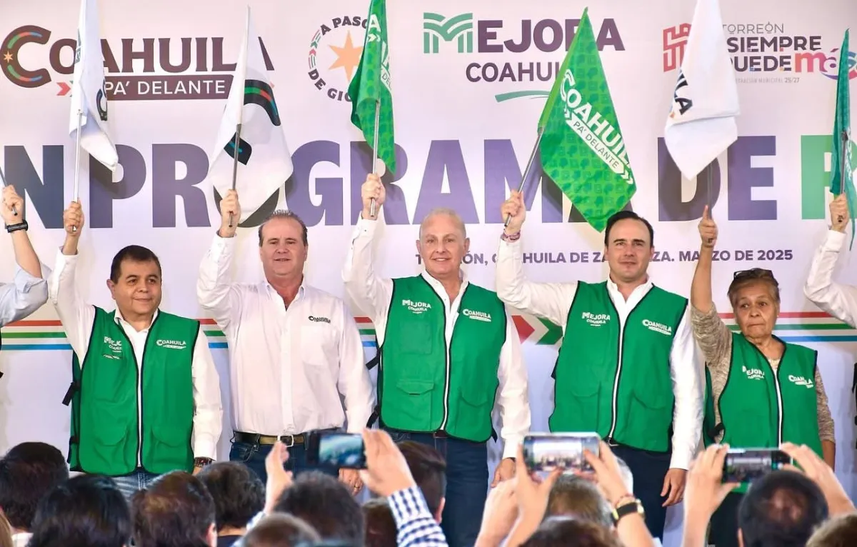 El gobernador y alcalde inician programa de recarpeteo en Torreón con inversión de 30 MDP