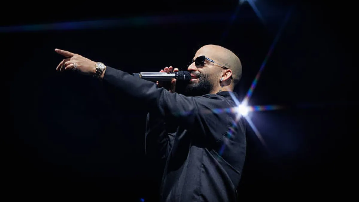 Arcángel pide perdón tras desatar polémica por comentarios sobre la Conquista antes de sus conciertos en México