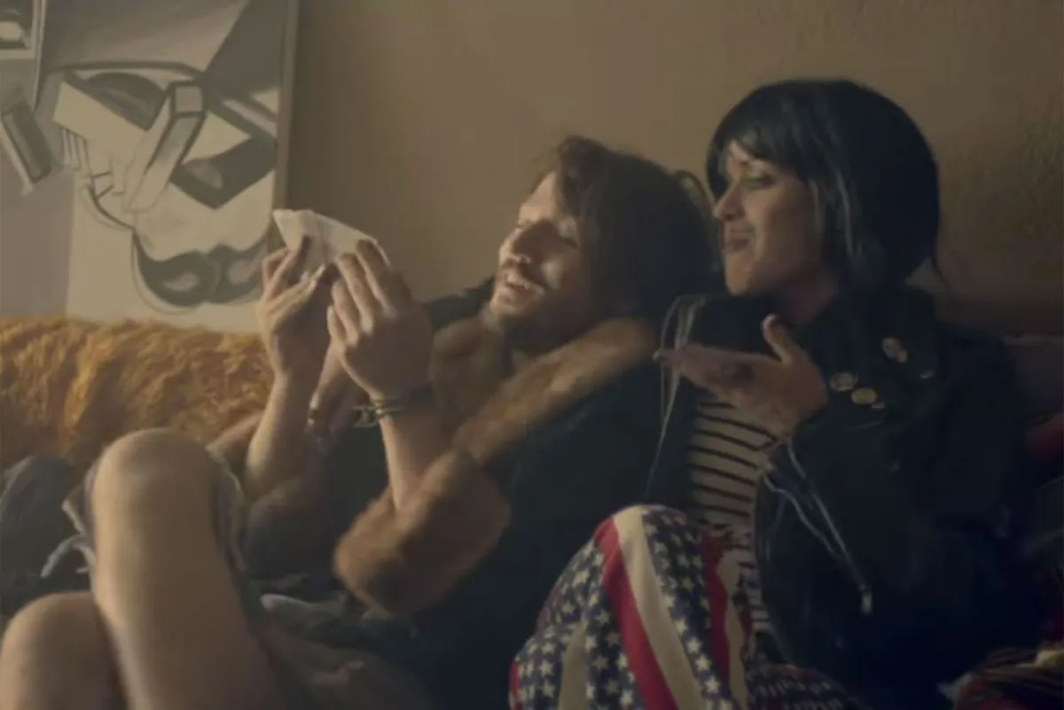 Katy Perry relanza ‘The One That Got Away’ tras viralizarse y presenta versión extendida con Diego Luna y Stevie Nicks