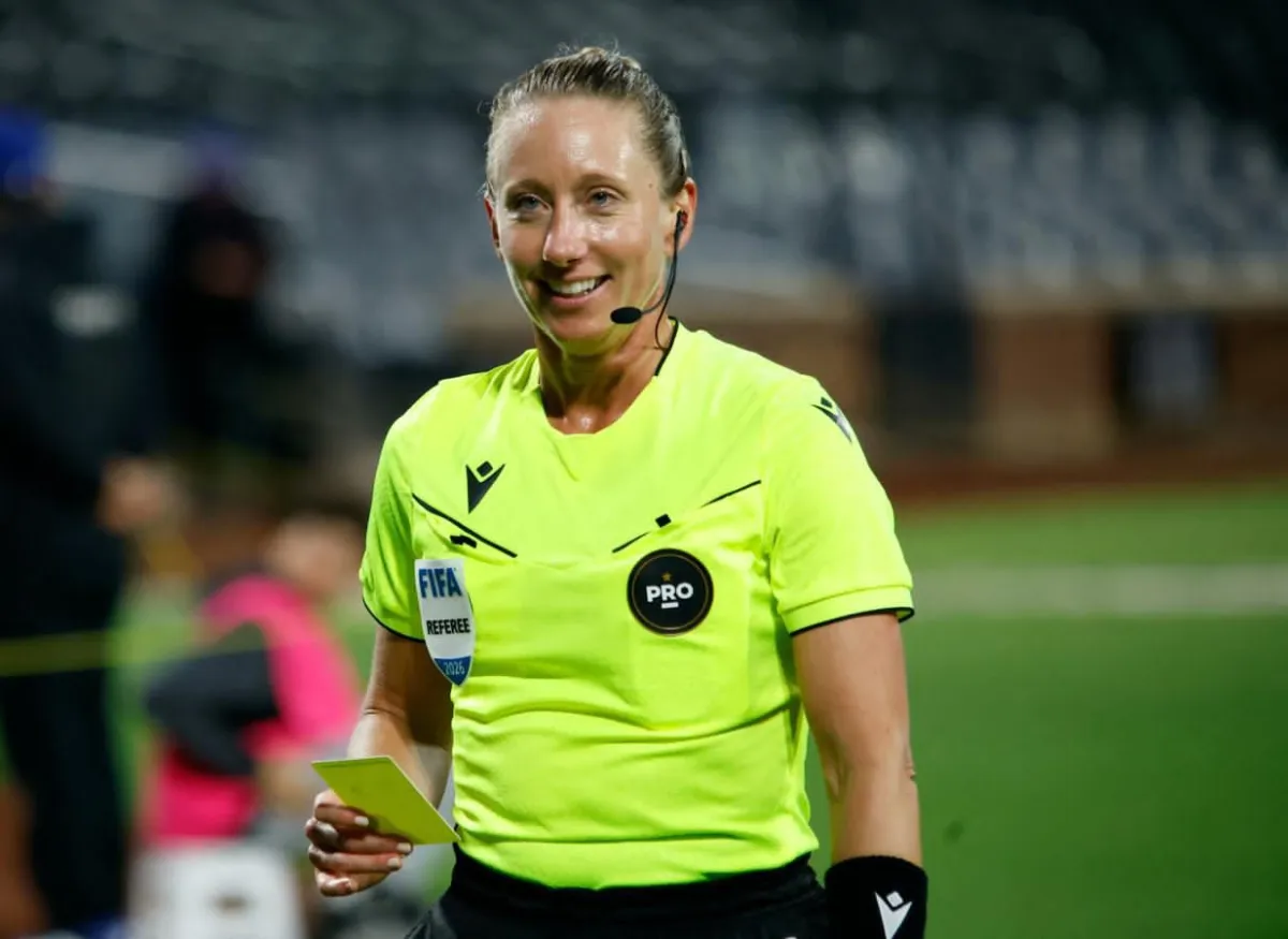 Tori Penso rompe barreras: será la segunda mujer en arbitrar un partido de un Mundial masculino