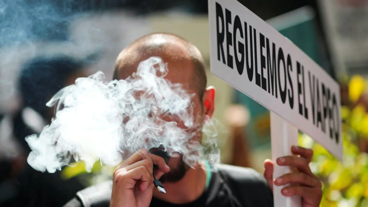 Senado endurece prohibiciones y sanciones contra la producción y venta de vapeadores en México