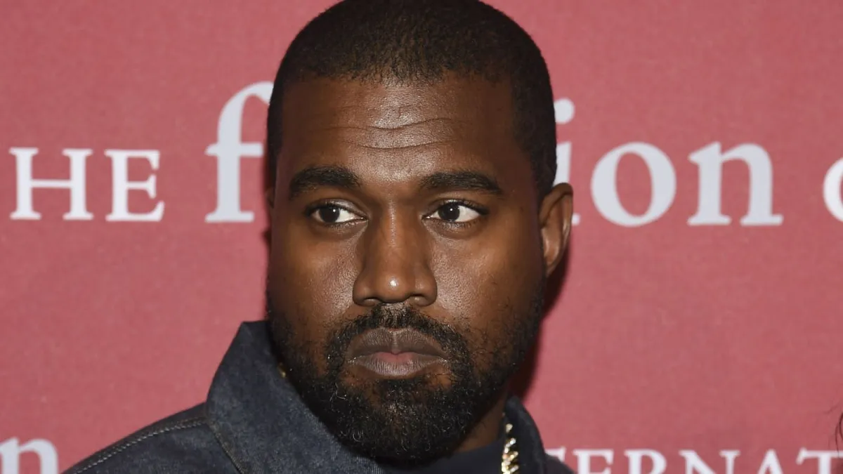 Crece presión en Reino Unido para impedir entrada de Kanye West por polémicas declaraciones