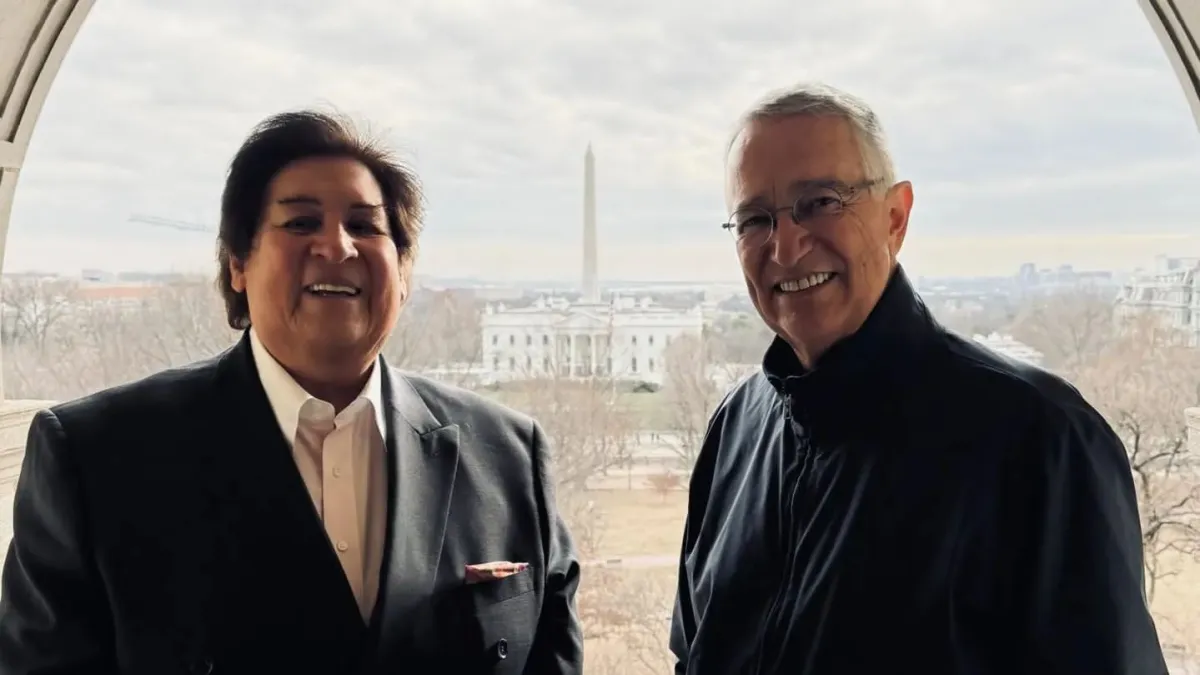 Salinas Pliego confirma invitación de Trump a cena navideña en Washington