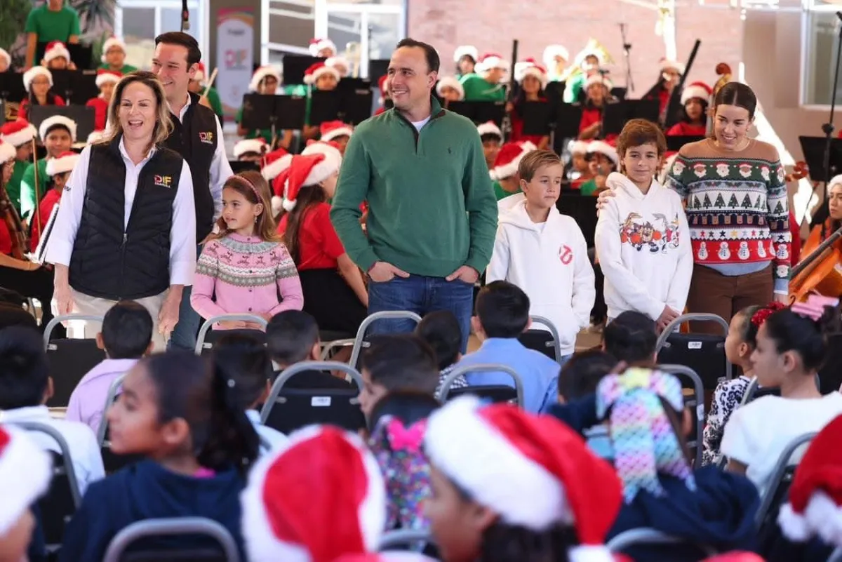 Gobernador Manolo Jiménez encabeza emotiva posada con niñas y niños de Casas Hogar en Coahuila