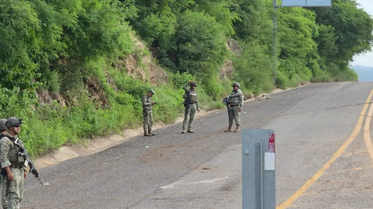 Atacan a policías en Culiacán; detienen a cuatro y aseguran armas