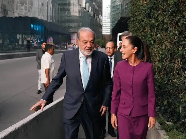 Carlos Slim sostiene encuentro privado con la presidenta Sheinbaum en Palacio Nacional