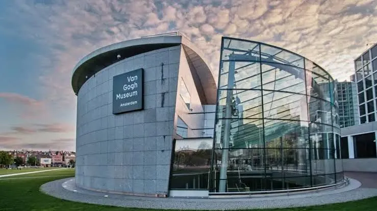 El Museo Van Gogh de Ámsterdam advierte posible cierre por falta de fondos