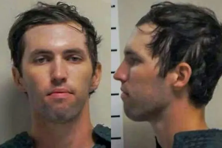 Difunden las primeras fotos de la detención de Tyler Robinson, señalado por el crimen de Charlie Kirk