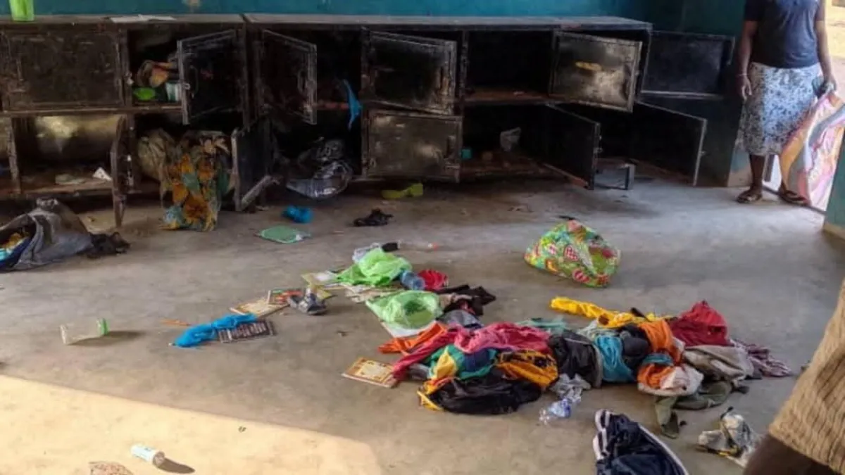 Escapan 50 de los más de 300 estudiantes secuestrados en una escuela de Nigeria