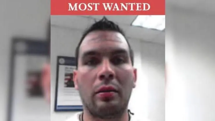 ICE incluye en su lista de más buscados a exagente mexicano ligado al Cártel de Sinaloa