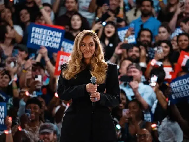 Trump exige investigar a Beyoncé, Springsteen y otros artistas por respaldar a Kamala Harris