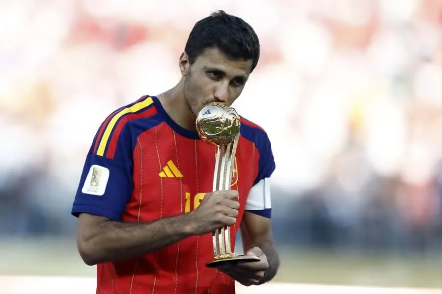 Rodri es elegido el mejor jugador del Mundial 2026 y conquista el Balón de Oro