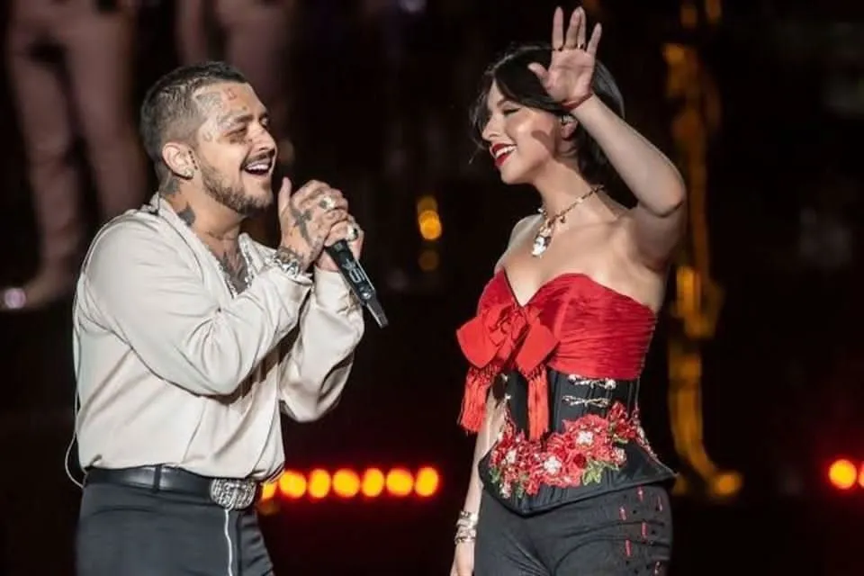 Ataque armado sacude traslado vinculado a Christian Nodal y Ángela Aguilar