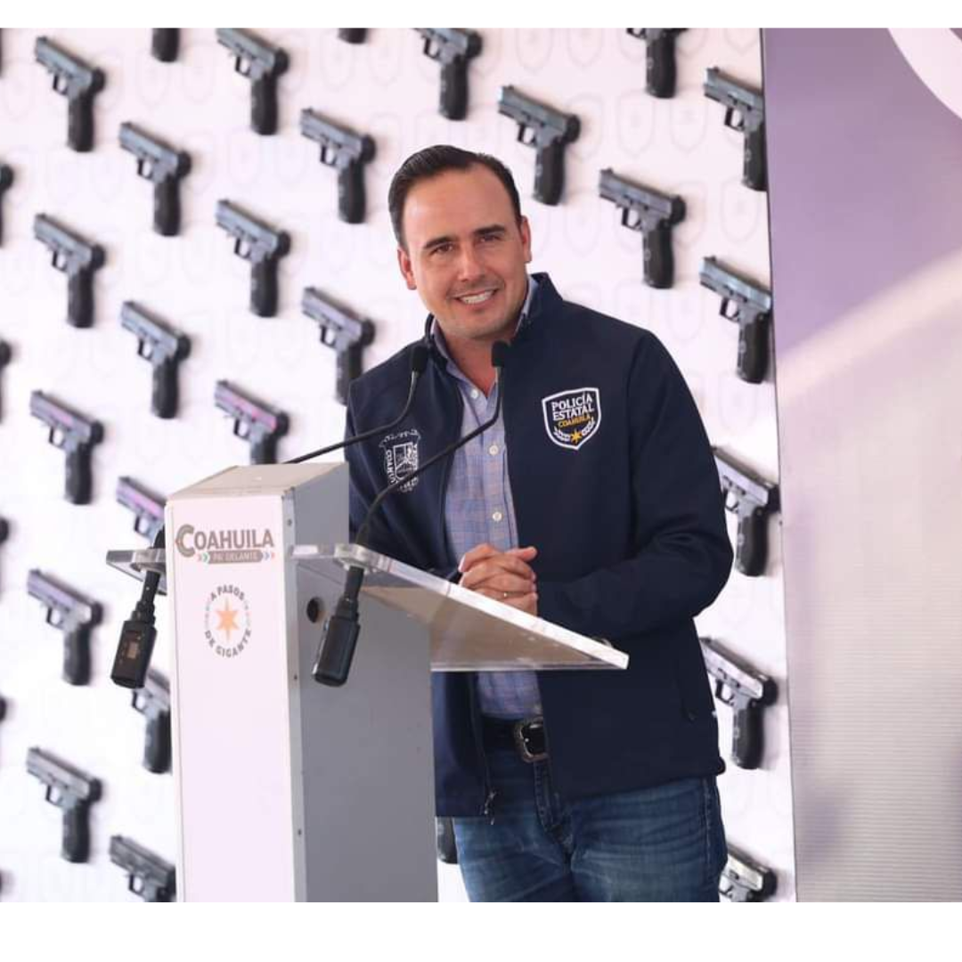 MANOLO JIMÉNEZ REFUERZA SEGURIDAD EN COAHUILA CON EQUIPO Y BECAS