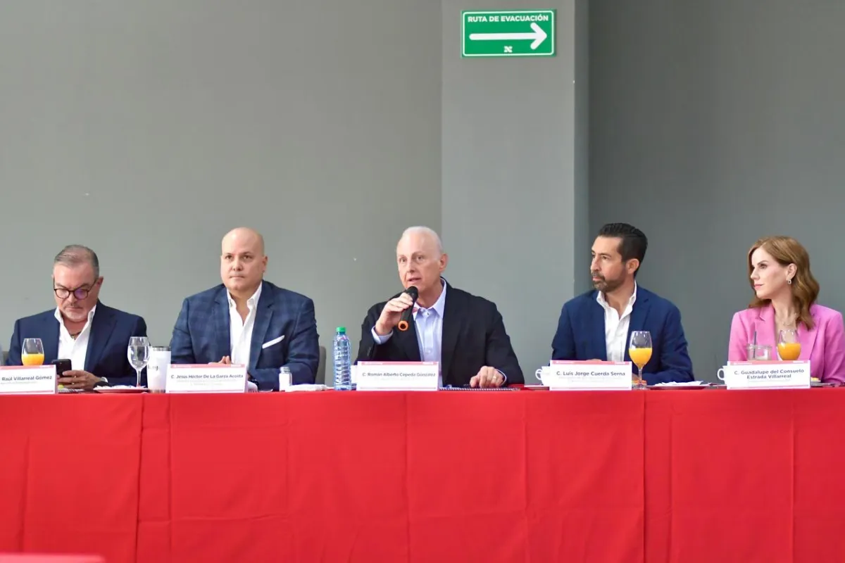 Román Cepeda celebra el 10° aniversario del IMPLAN