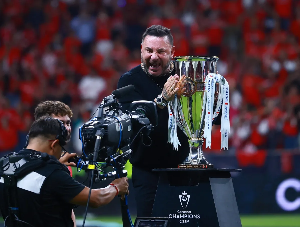 Turco' Mohamed asegura seguir como entrenador de Toluca ante rumores de una posible salida