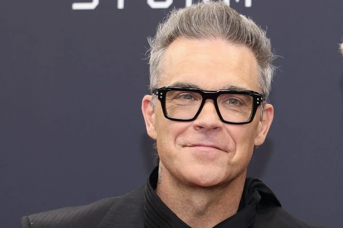 Robbie Williams alerta sobre un deterioro en su vista debido al uso de inyecciones para bajar de peso