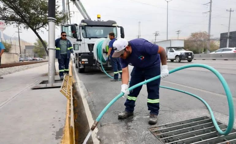SAN PEDRO REFUERZA LIMPIEZA DE DRENAJES ANTE PRONÓSTICO DE LLUVIAS