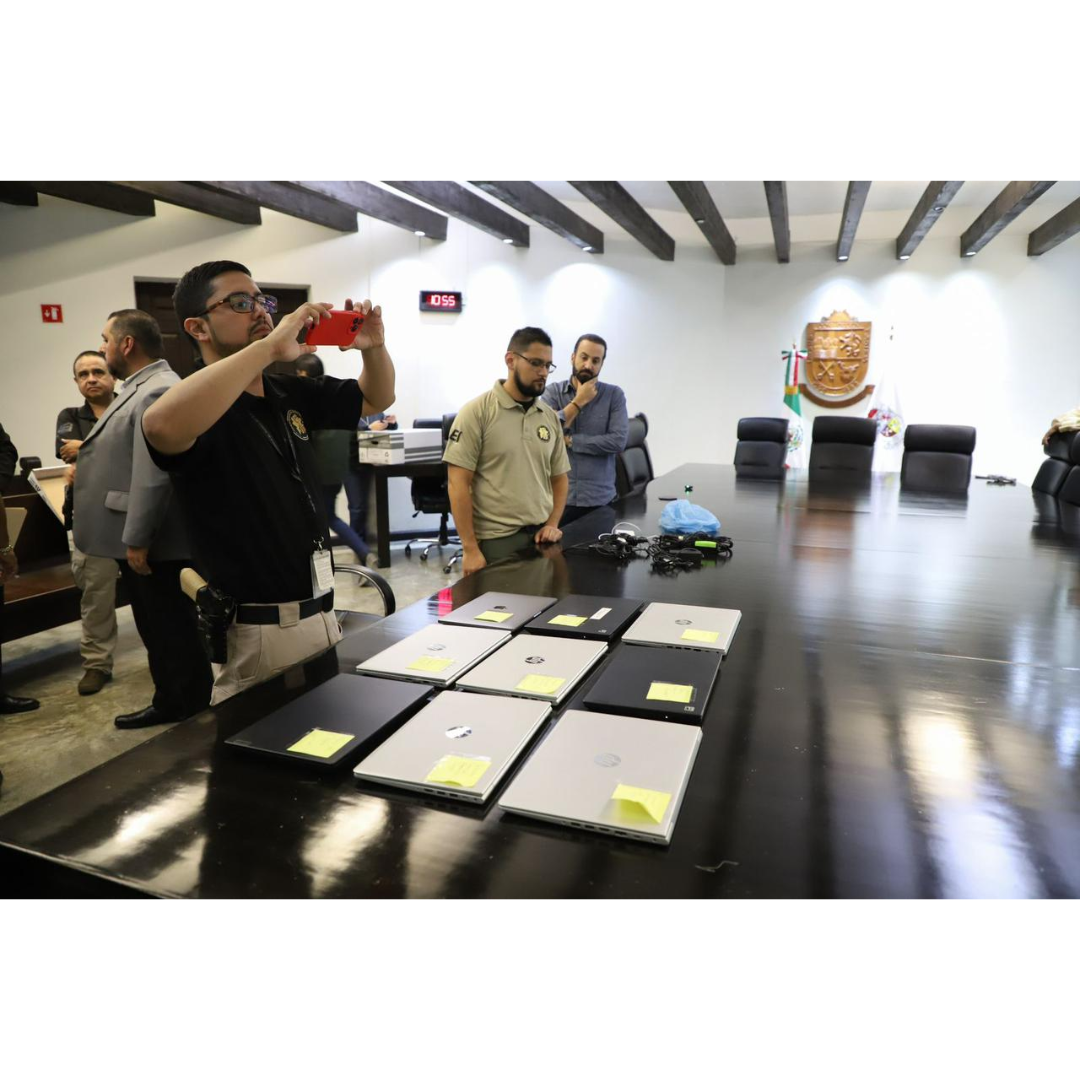 ASEGURAN COMPUTADORAS EN SAN PEDRO TRAS DENUNCIA DE LA CONTRALORÍA