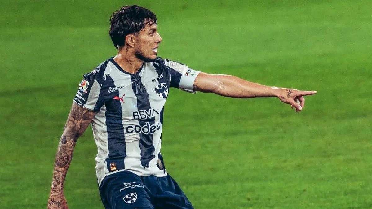 Carlos Salcedo podría perderse por lesión el partido de Rayados vs Cruz Azul