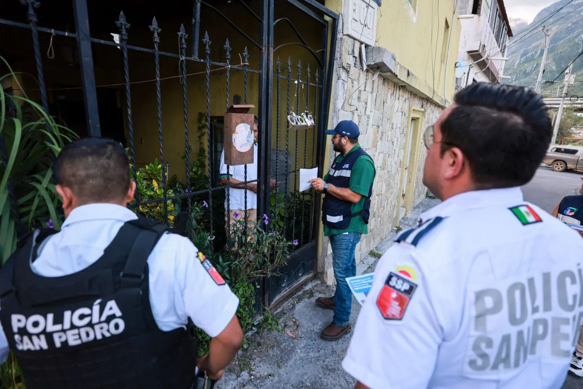 Policía de San Pedro refuerza lazos con vecinos en colonias Los Pinos y Canteras
