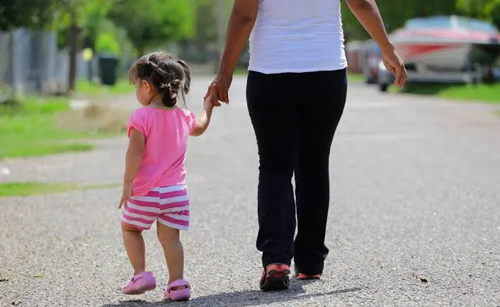 Gobierno de Trump impone multas millonarias a migrantes con órdenes de deportación