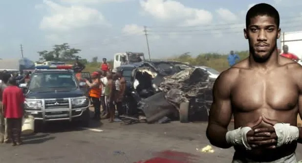 Accidente vial en Nigeria deja dos muertos y envía al hospital a Anthony Joshua