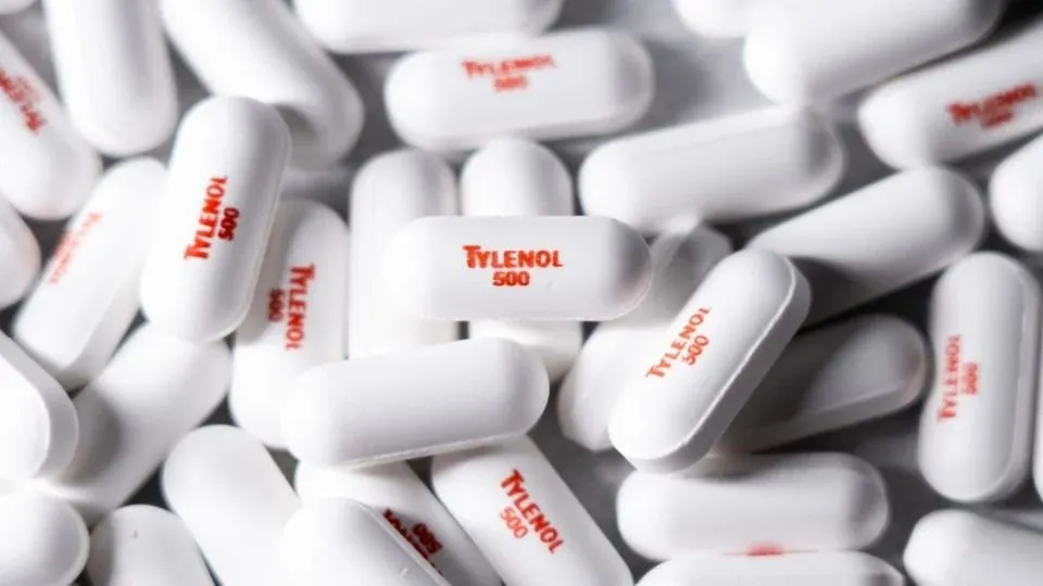 Caen 7.5% acciones de empresa dueña de Tylenol tras señalamientos de Trumpmexicanos