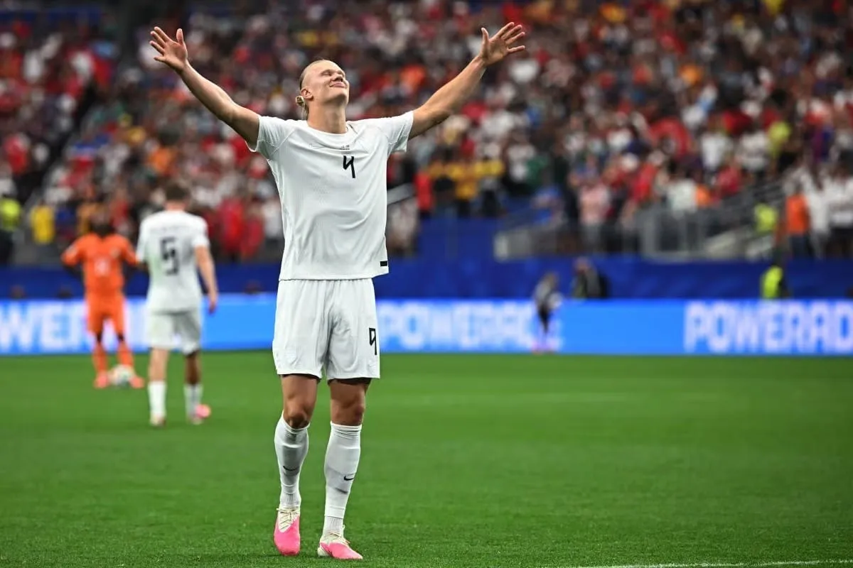 Haaland aparece al final y clasifica a Noruega a octavos; Brasil será su próximo rival