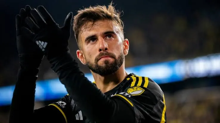 Diego Rossi, futbolista uruguayo, posible refuerzo para Rayados previo al Apertura 2026*