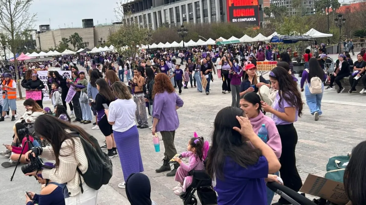 Monterrey se moviliza en el 8M para exigir justicia y visibilizar la violencia contra las mujeres