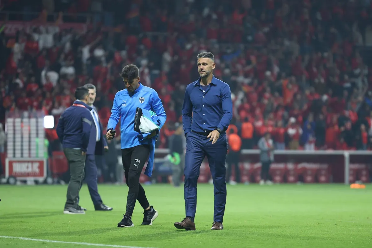 Martín Demichelis deja la dirección técnica de Rayados tras quedar fuera en cuartos de final