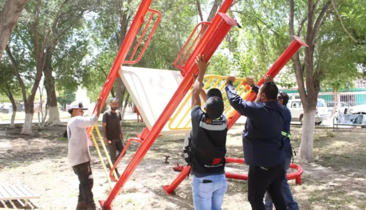 Rehabilitan plaza en ejido El Perú como parte del programa “100 Plazas de 0 a 100